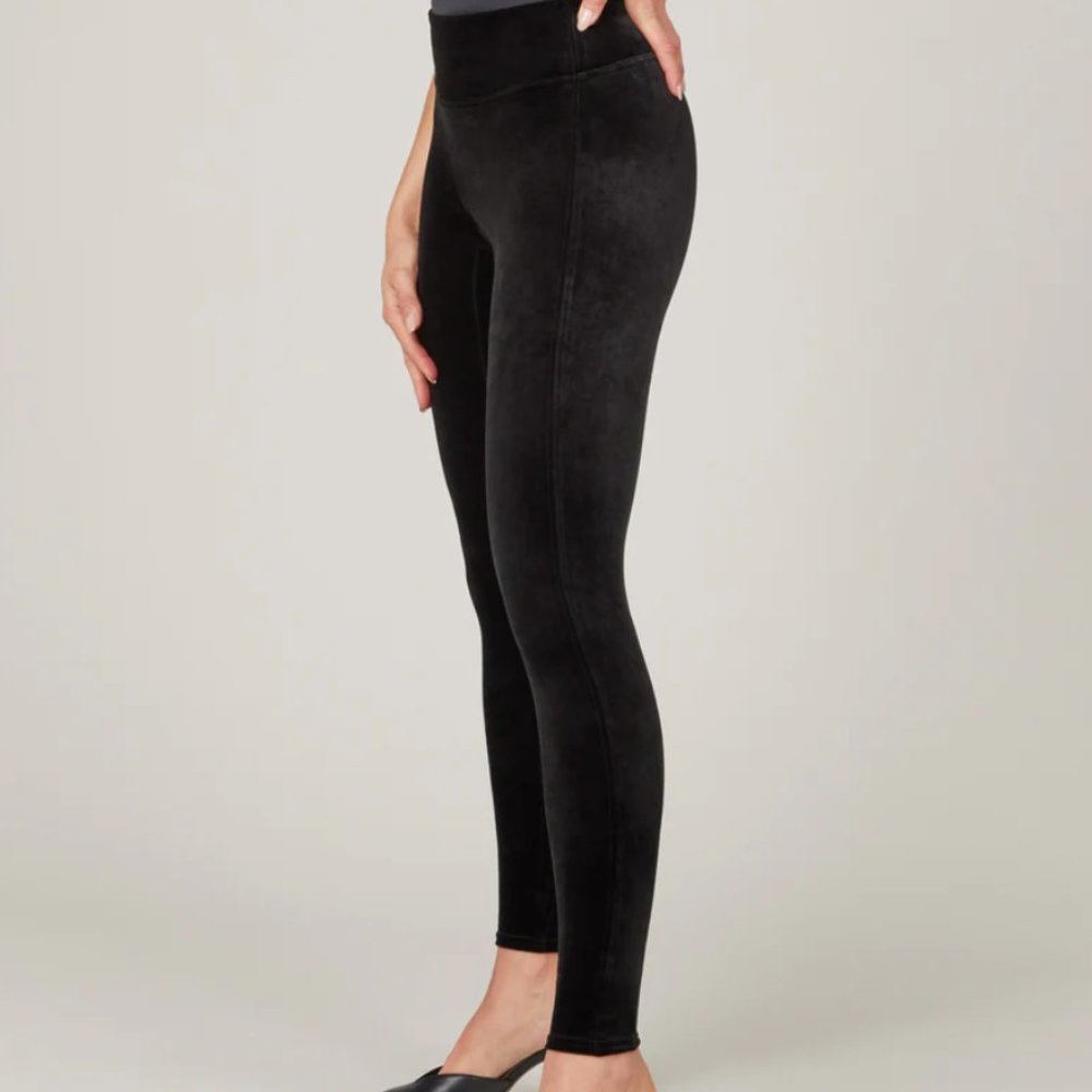 SPANX Velvet Leggings Black Size Large Contoured Power Waistband Soft Skimming